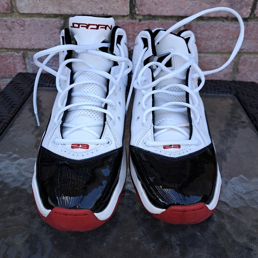 NIKE AIR JORDAN'S
